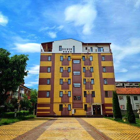 Silver Hunedoara Exteriér fotografie